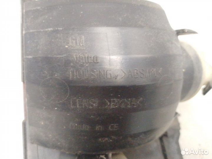 Фонарь задний противотуманный левый Opel Meriva