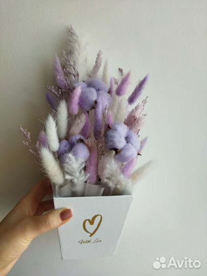 Букеты из стабилизированных роз, сухоцветов