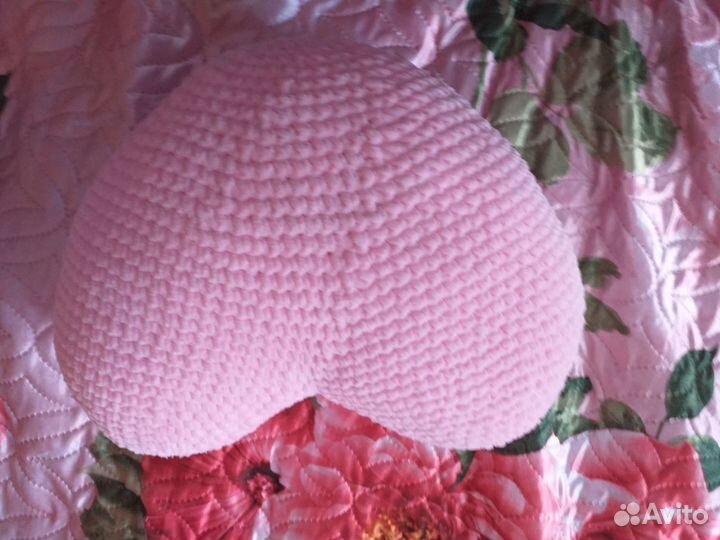 Подушка сердце розовая