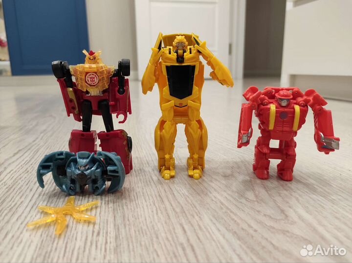 Робот трансформер hasbro