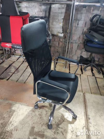 Компьютерное кресло руководителя сетка+кожа