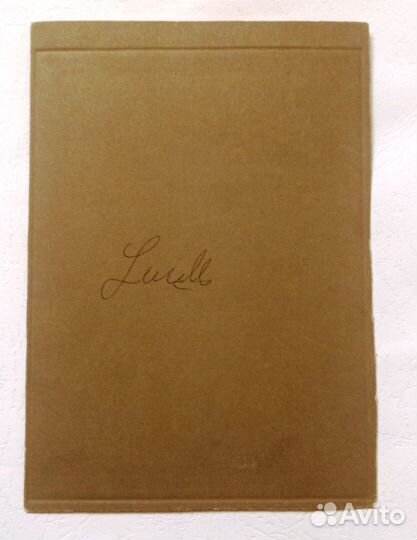 Старинная фотография девочка с куклой