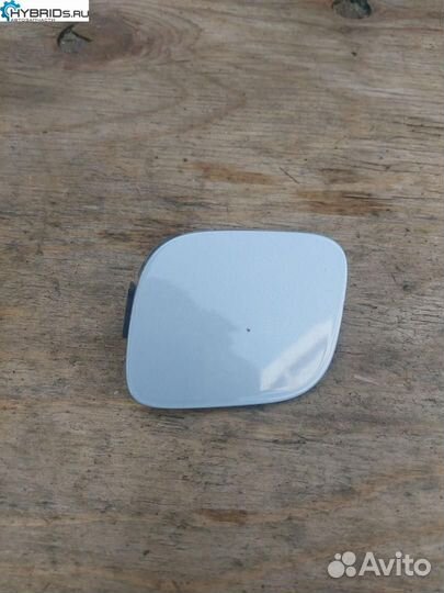 Заглушка переднего бампера под крюк правая Toyota