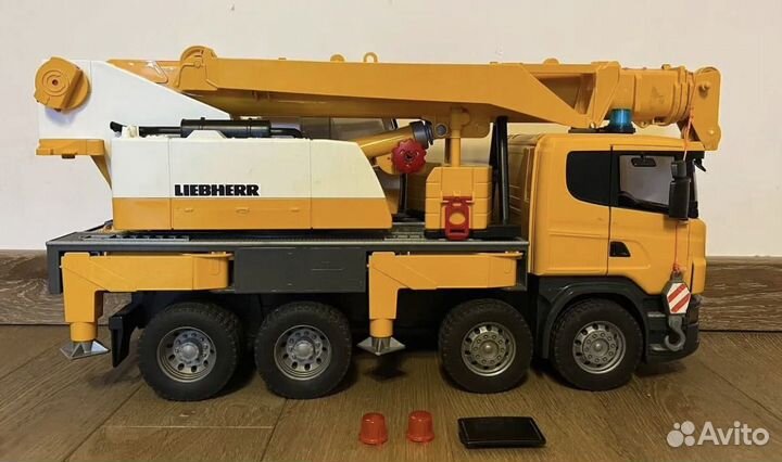 Кран Bruder Scania