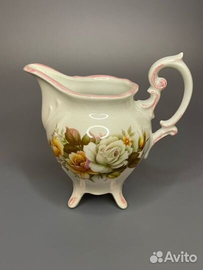 Молочник на лапках Италия