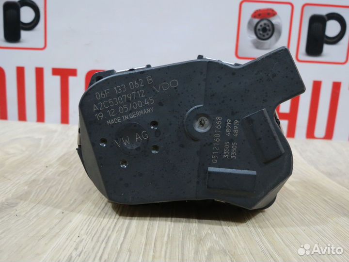 Заслонка дроссельная Volkswagen Passat B6