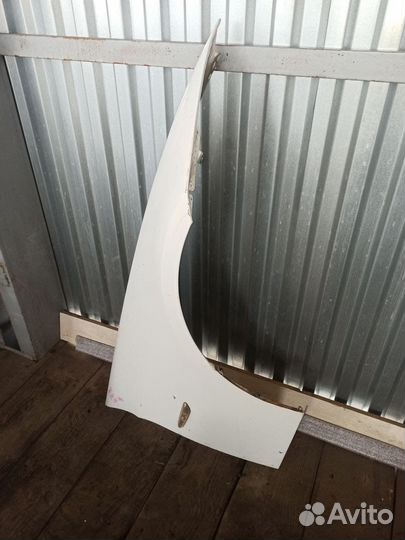 Крыло переднее правое BMW 3-series e90 дорестайл