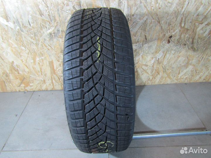 Goodyear UltraGrip Performance Gen-1 225/50 R18