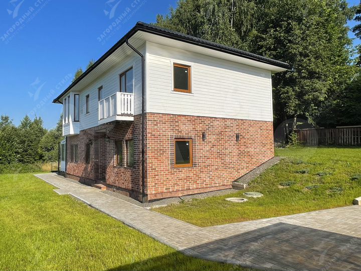 Коттедж 185 м² на участке 12,5 сот.