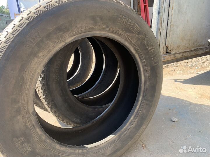 Nexen Roadian HT 275/60 R20