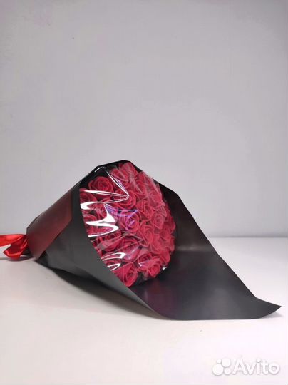 Красные Розы из Белого Шоколада - 29 шт в Букете