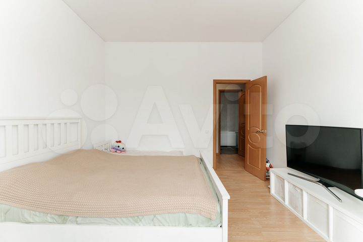 2-к. квартира, 71,5 м², 1/17 эт.