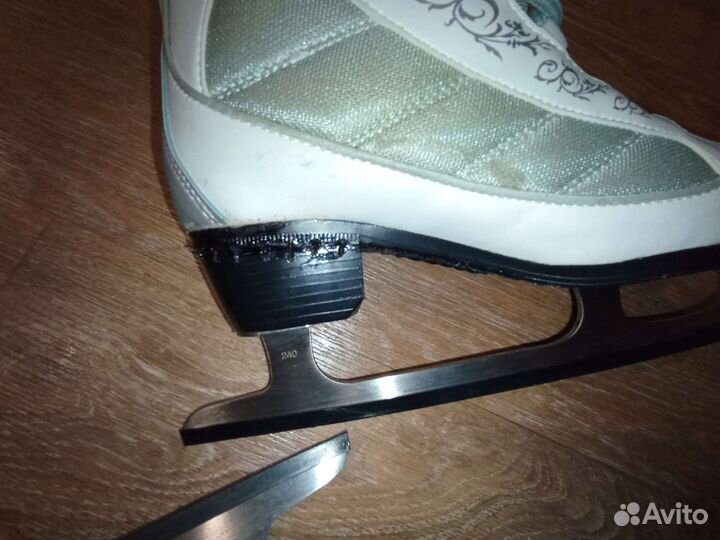 Коньки для фигурного катания