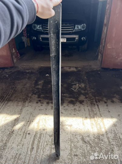 Спрйлер на TLC 200