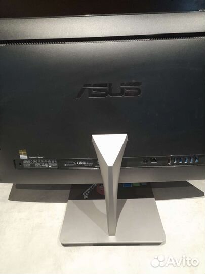 Моноблок Asus V230IC