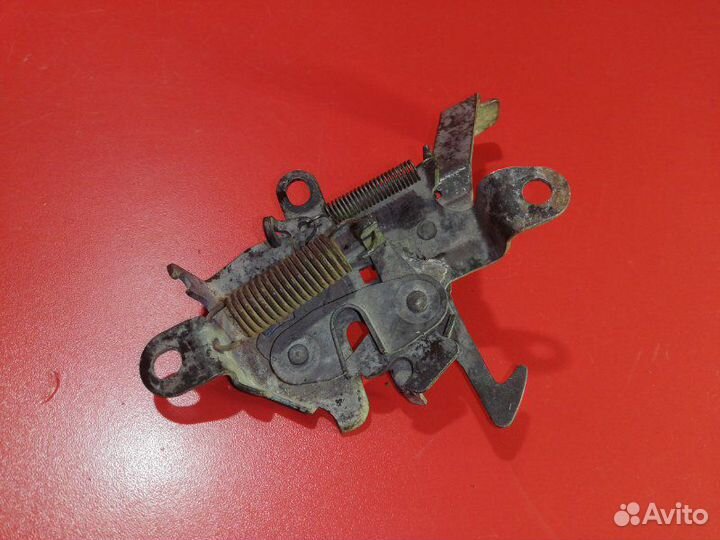Замок капота Toyota Mark Ii LX100 2L-TE 1996-2000