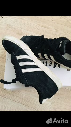 Кроссовки adidas