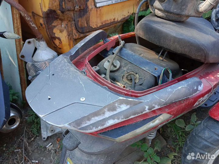 Багажник на скутер