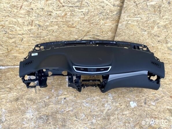 Торпедо с подушкой Nissan Qashqai J11