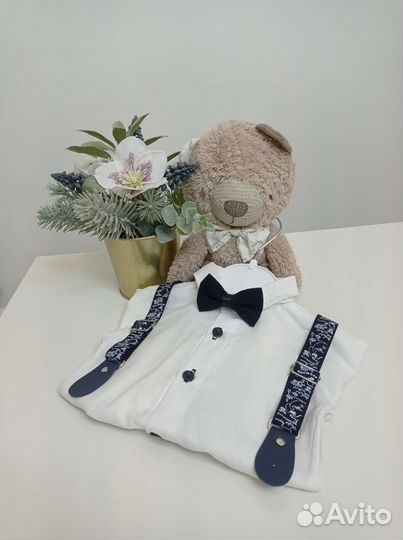 Нарядный костюм для мальчика новый