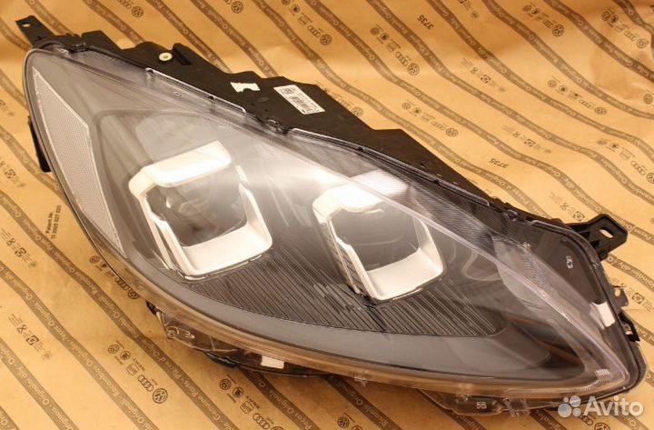 Фара правая ford kuga MK2 ST 3 19+ full LED KPL