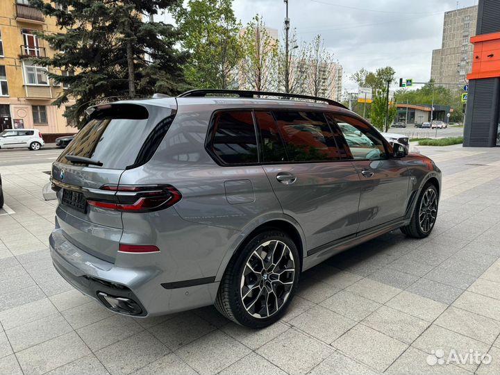 BMW X7 3.0 AT, 2024, 30 км