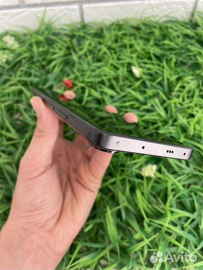 Xiaomi Redmi Note 13 Pro+, 8/256 ГБ