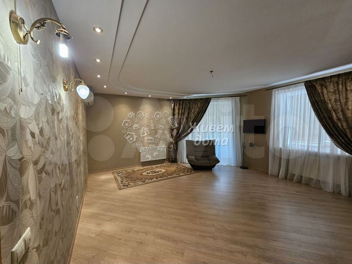 2-к. квартира, 110 м², 6/11 эт.