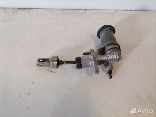 Главный цилиндр сцепления Suzuki Grand Vitara 2.0