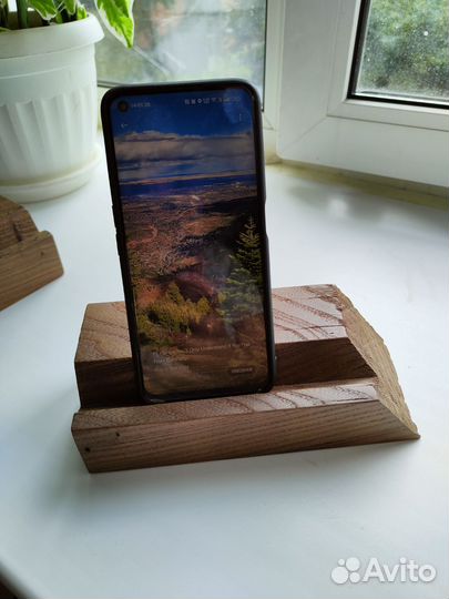 Подставка для телефона и планшета