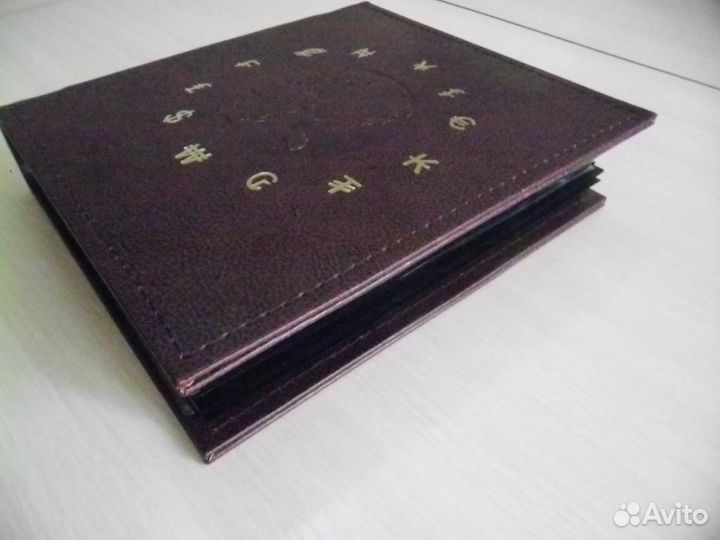 Альбом где 1000 монетных браков.перевёртыши