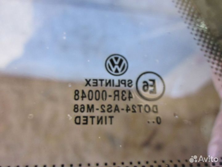 Стекло глухое заднее правое Volkswagen Passat B5