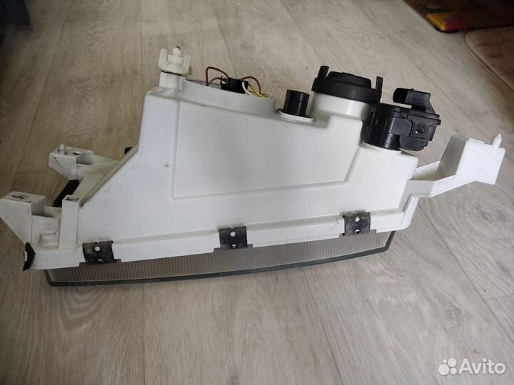 Фара правая Skoda Octavia Tour A4 дорестайлинг