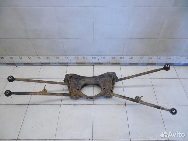 Балка задняя RAV 4 2000-2005