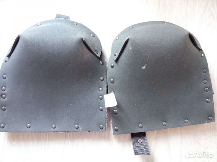 Наколенники