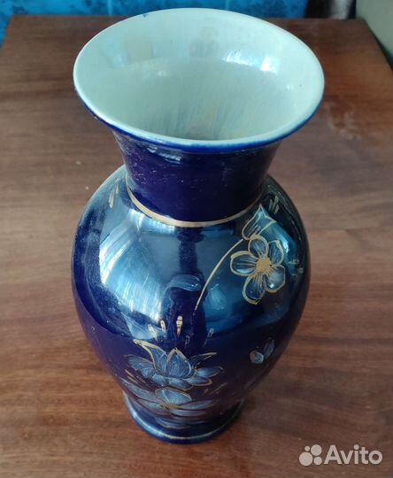 Керамическая ваза