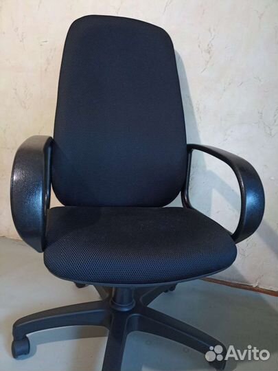 Компьютерное кресло