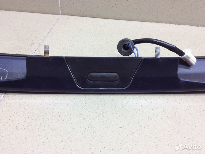 Накладка крышки багажника Suzuki Sx4 седан M16A