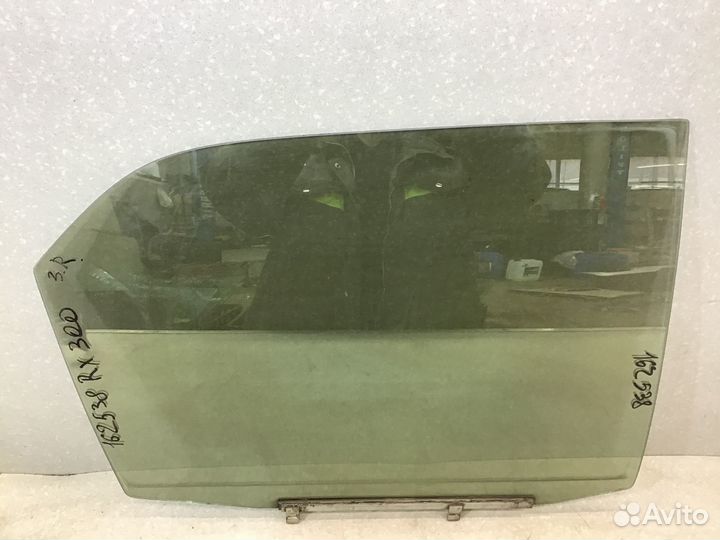 Стекло двери задней правой Lexus RX 300 1998-2003