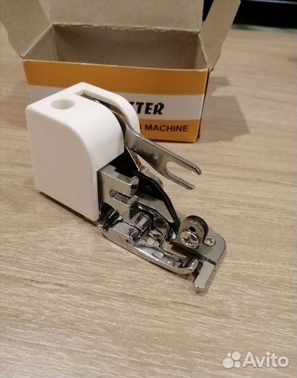 Лапка оверлог для швейных машин