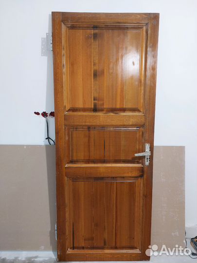 Дверь межкомнатная массив