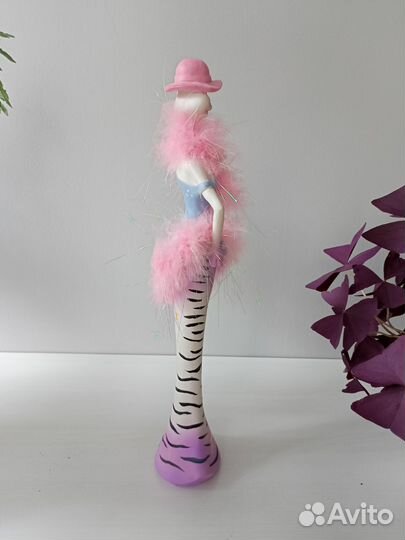 Статуэтка Кошечка гламурная