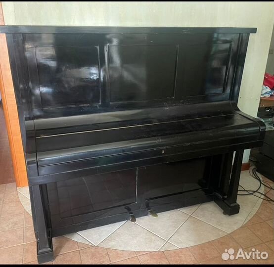 С Р О Ч Н О Пианино, год выпуска 1910