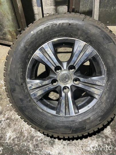 Pirelli Scorpion Ice Zero 2 285/60 R18