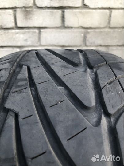 Nitto Neo Gen 215/35 R19 85W