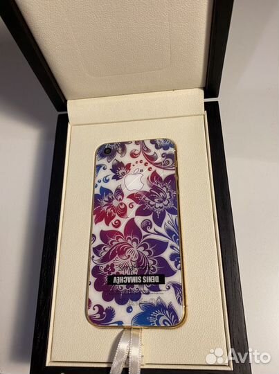 iPhone 5S by Denis Simachev
