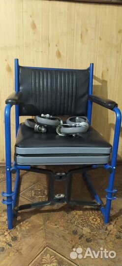 Санитарное кресло туалет