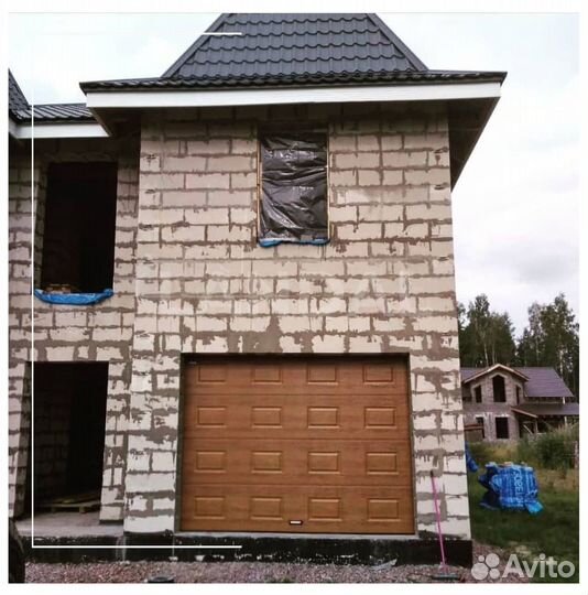 Секционные ворота