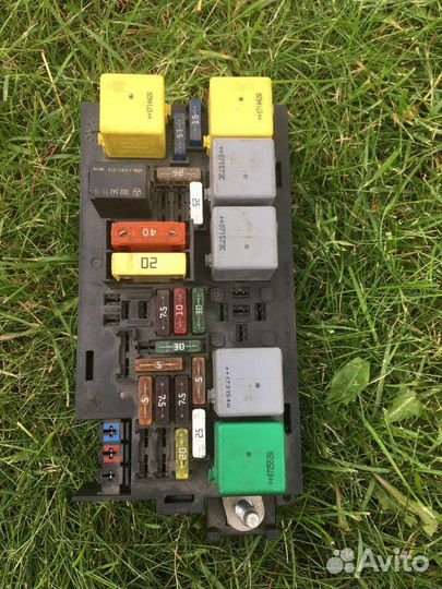 Блок предохранителей и реле мерседес