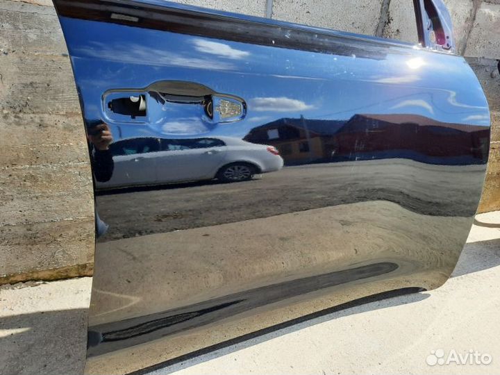 Дверь передняя правая Toyota Land Cruiser 200